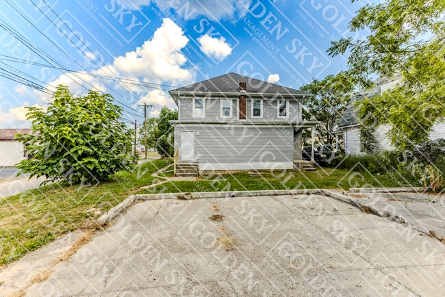 1821 Grand Ave in New Castle, IN - Foto de edificio - Building Photo