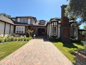 533 E Sierra Madre Ave in Glendora, CA - Building Photo - Building Photo