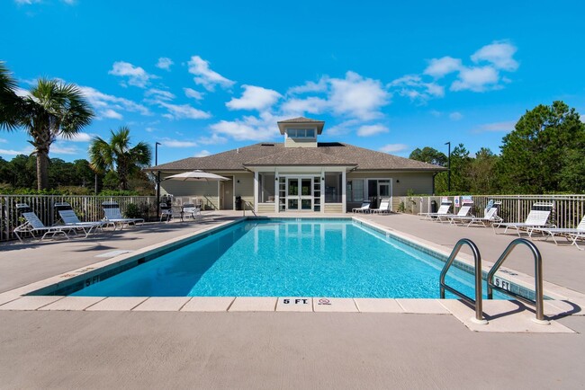 1710 Conservation Trl in Fort Walton Beach, FL - Building Photo - Building Photo