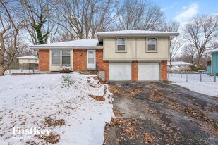 409 SW Westminister Rd in Blue Springs, MO - Building Photo