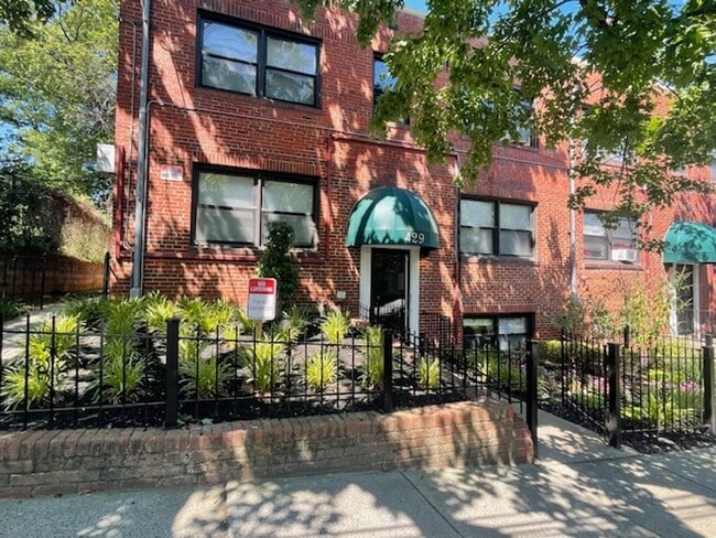 property at 429 Burbank St SE