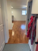 13051 40th Ave S, Unit 2 in Tukwila, WA - Foto de edificio - Building Photo