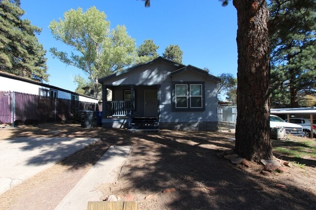 4424 E Wintergreen Rd in Flagstaff, AZ - Building Photo - Building Photo