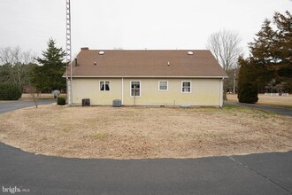 38119 Robin Hood Rd in Delmar, DE - Building Photo - Building Photo