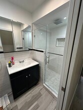 66-13 60th Ln in Queens, NY - Building Photo - Building Photo