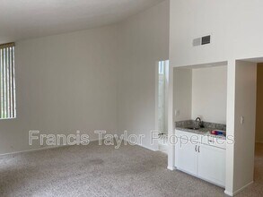 7526 Jerez Ct in Carlsbad, CA - Building Photo - Building Photo