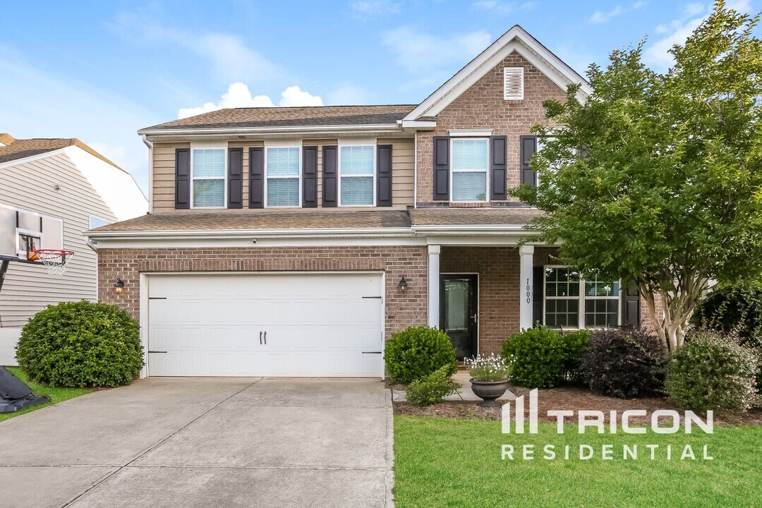 1000 Wainscott Dr in Waxhaw, NC - Building Photo