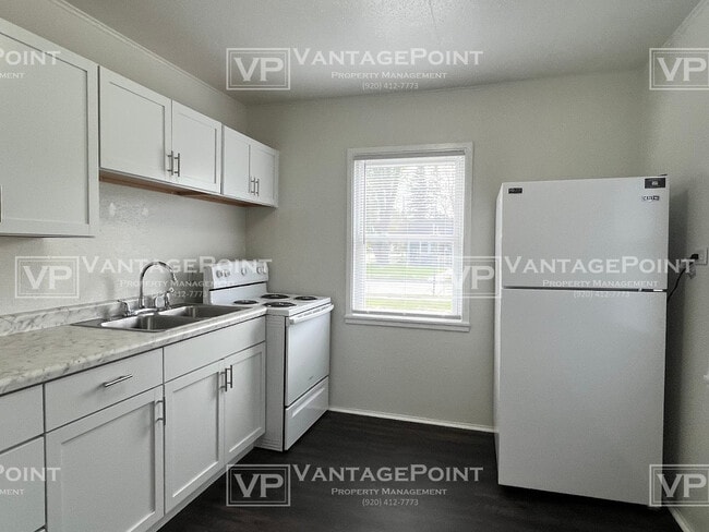 904 Raton Ct in Manitowoc, WI - Building Photo - Building Photo