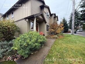 2440 NE View Pl in Gresham, OR - Building Photo - Building Photo
