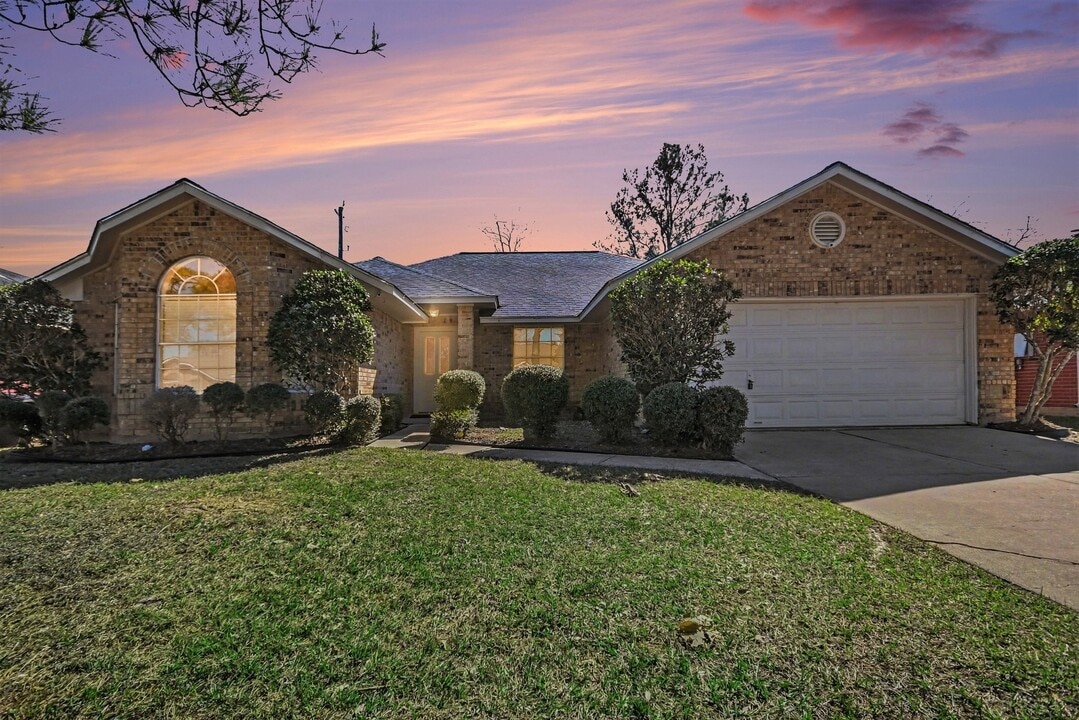 9478 Carmalee St in Houston, TX - Building Photo