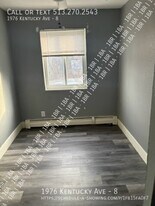 1976 Kentucky Ave in Cincinnati, OH - Building Photo