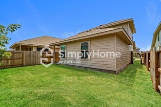 10316 Green Branch in San Antonio, TX - Building Photo - Building Photo