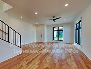 1256 Thomas St in Nashville, TN - Building Photo - Building Photo