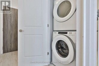 20 Gatineau Dr in Vaughan, ON - Building Photo - Building Photo