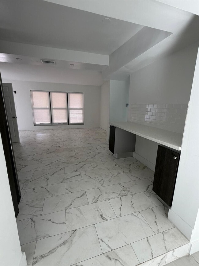 4160 NE 15th Ave in Pompano Beach, FL - Building Photo - Building Photo