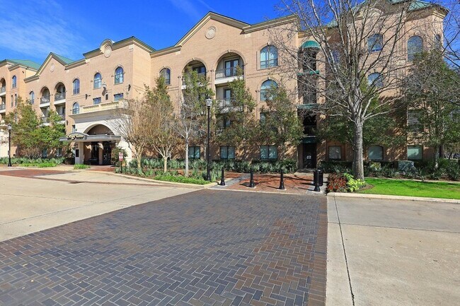 2299 Lone Star Dr, Unit 133 in Sugar Land, TX - Building Photo - Building Photo