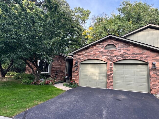 property at 4065 Justin Ct