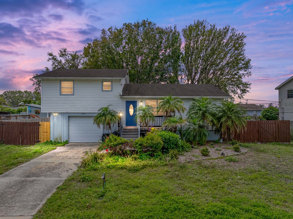 403 48th Street Ct W in Palmetto, FL - Foto de edificio