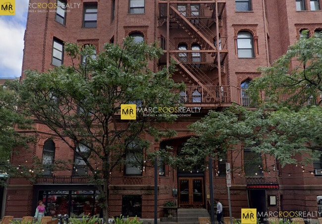 property at 271 Dartmouth St