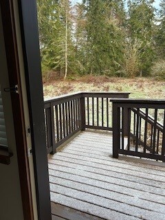 6142 Lynwood Center Rd NE, Unit Apartment on Bainbridge in Bainbridge Island, WA - Building Photo