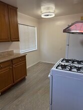 317 Herma Ct in San Leandro, CA - Foto de edificio - Building Photo