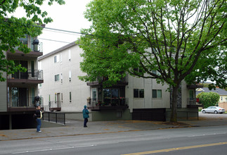 1126 Market St in Seattle, WA - Building Photo - Building Photo