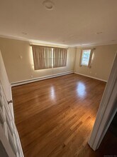 146 Elizabeth Ann Dr in New Haven, CT - Building Photo - Building Photo