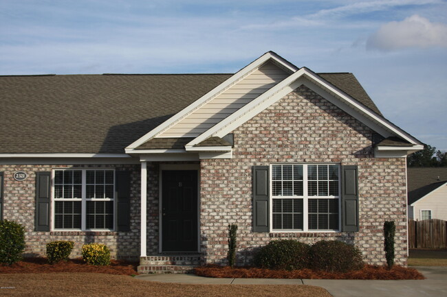 2321 Sadler Dr in Winterville, NC - Building Photo - Building Photo