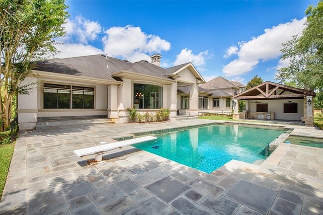 611 Park Ln in Friendswood, TX - Building Photo - Building Photo