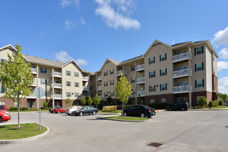 Heritage Place at Parkview in Indianapolis, IN - Foto de edificio - Building Photo