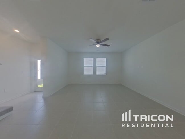 2086 Rider Rain Ln in Apopka, FL - Building Photo - Building Photo