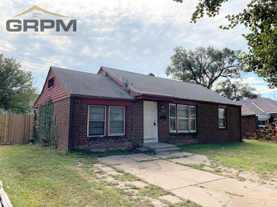 1434 N Belmont Ave in Wichita, KS - Building Photo