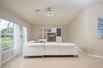 2250 Grove Dr in Naples, FL - Building Photo - Building Photo