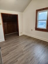 586 Old York Rd in Etters, PA - Building Photo - Building Photo