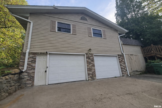 property at 1637 Harrison Dr