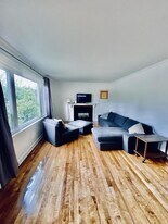 154 Sanford Ave in Ottawa, ON - Building Photo