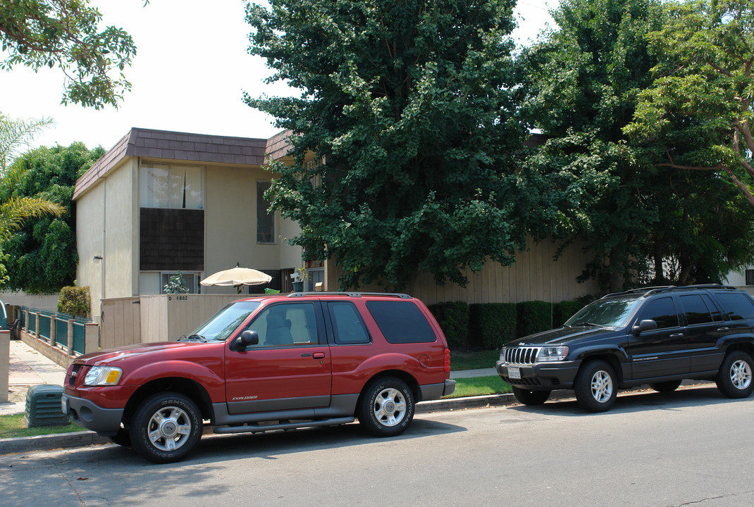 4882 Kona Dr in Huntington Beach, CA - Building Photo