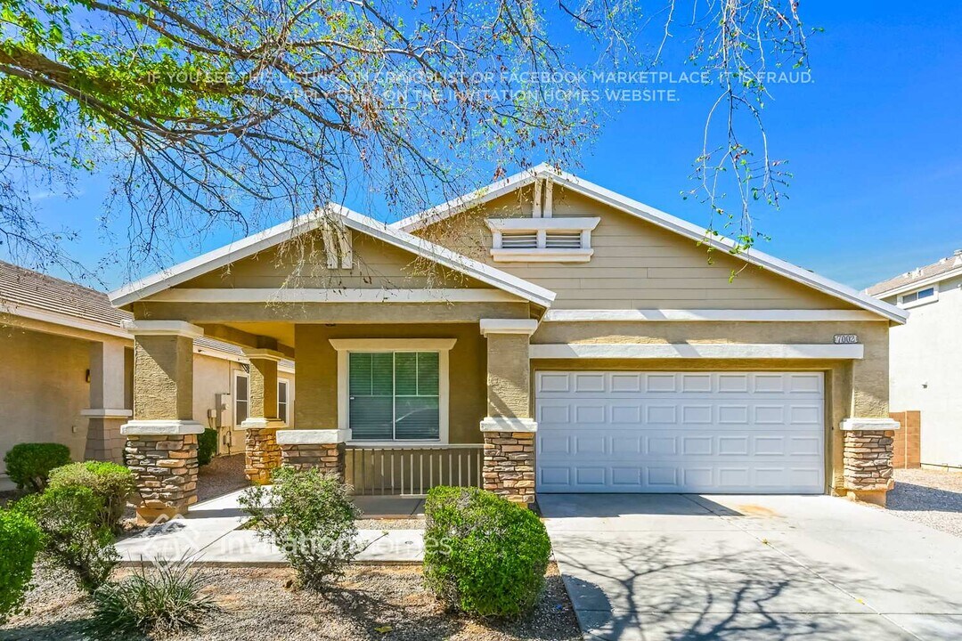 7002 S 40th Ln in Phoenix, AZ - Building Photo