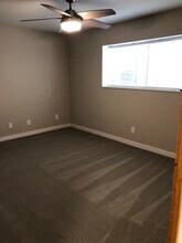 828 Bayview Dr, Unit 828 Bayview in Hermosa Beach, CA - Building Photo - Building Photo