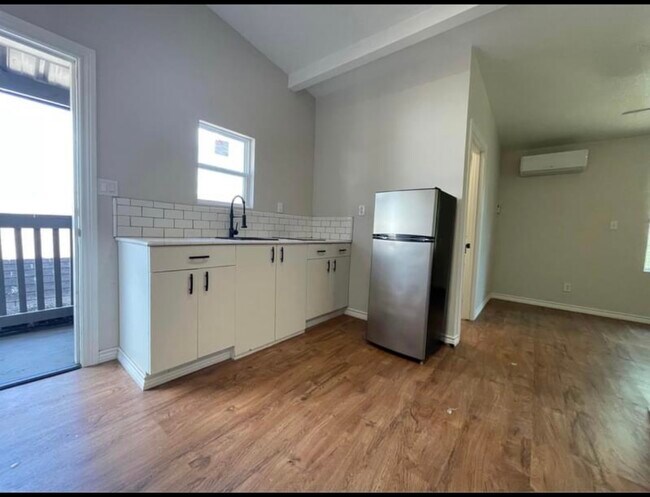 32563 FM 2520, Unit C in San Benito, TX - Foto de edificio - Building Photo