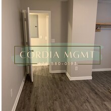 5593 Pine Gate Dr in Atlanta, GA - Building Photo - Building Photo