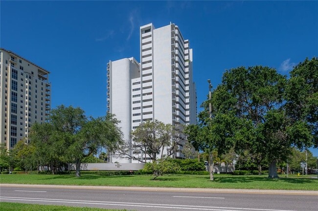 property at 4141 Bayshore Blvd