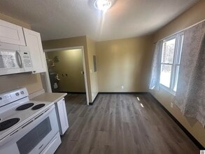 122 Barcelona Ct in Paducah, KY - Building Photo - Building Photo