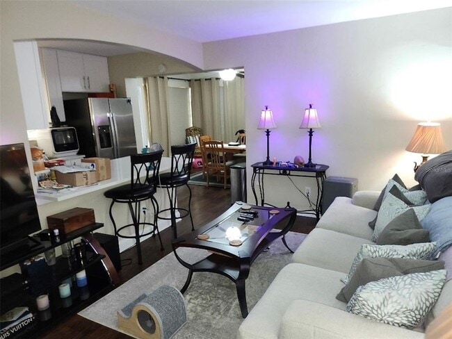 7045 Fireside St in Spring Hill, FL - Building Photo - Building Photo