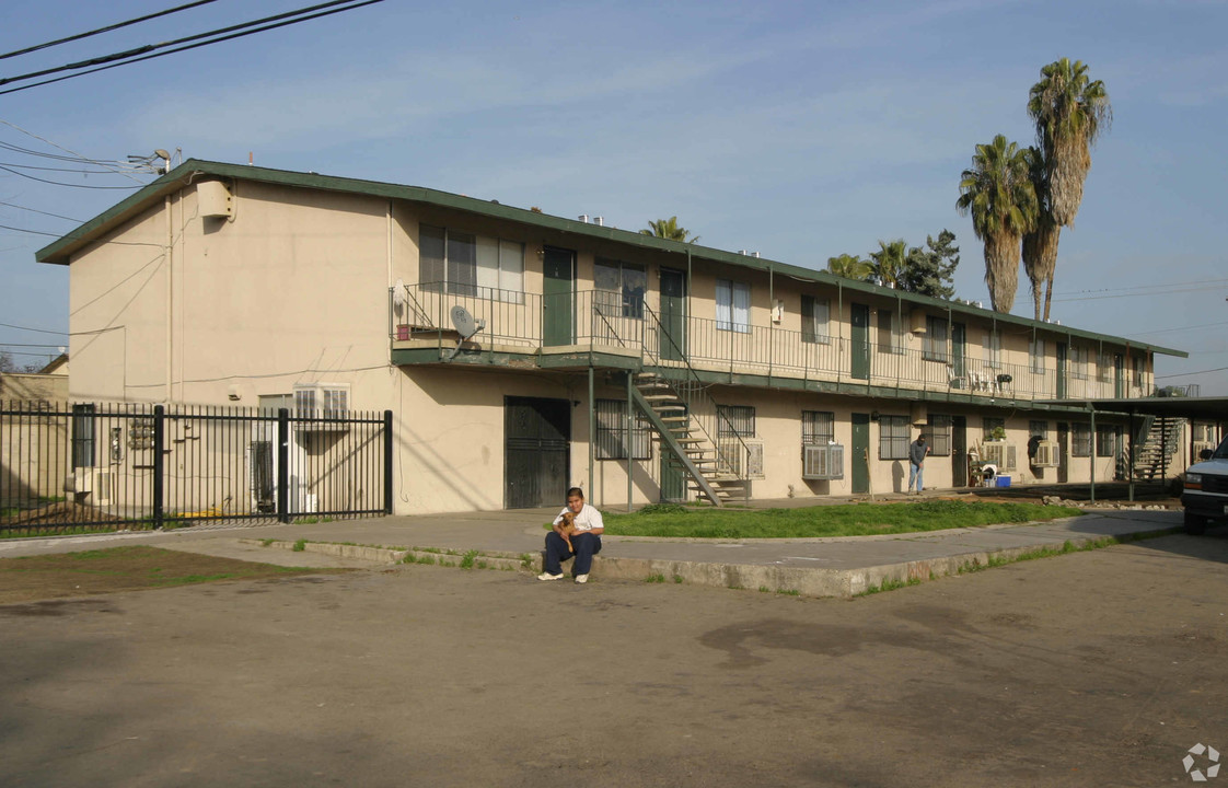 Eastgate Gardens in Fresno, CA - Building Photo