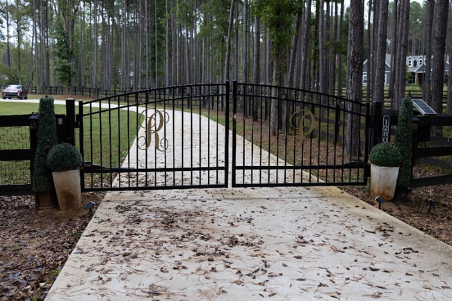 1260 Walton Rd in Newnan, GA - Building Photo - Building Photo