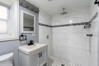 4426 N Bernard St, Unit 1 in Chicago, IL - Foto de edificio - Building Photo