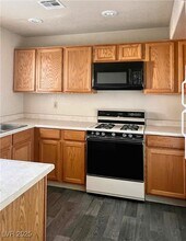 5022 S Rainbow Blvd in Las Vegas, NV - Building Photo - Building Photo