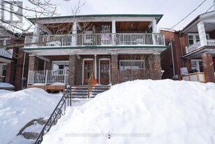 44 Scarboro Beach Blvd in Toronto, ON - Building Photo