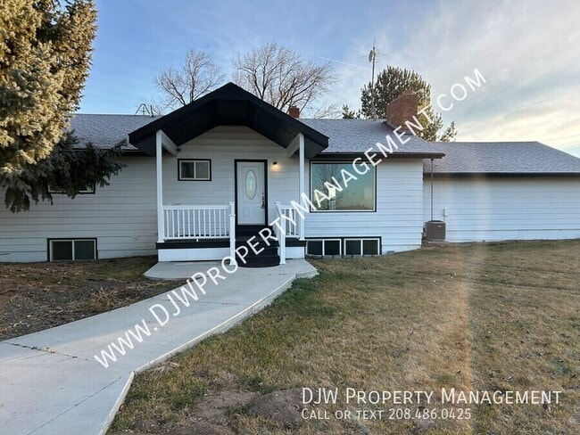 property at 7196 Edna Ln